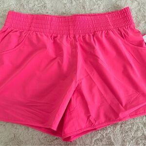 Lilly Pulitzer Backcourt Shorts